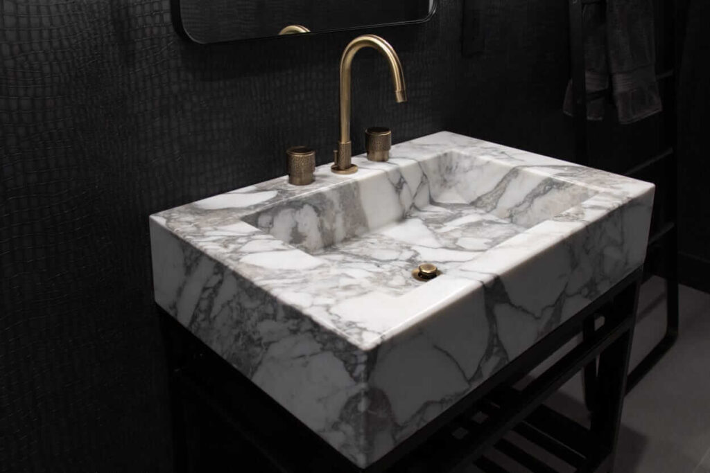 Vanity Counter in Dubai